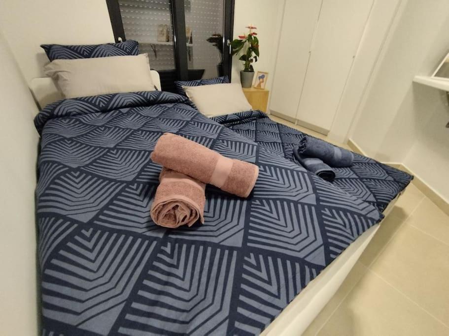 Floral Home 1 - Ground Floor Apt With Courtyard And Private Parking! アテネ エクステリア 写真